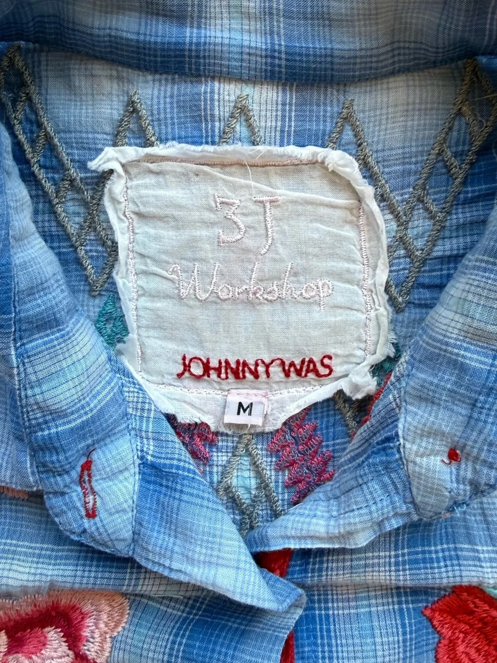 Johnny Was Embroidered Check Relaxed Button Down Shirt Size M - Picture 8 of 10